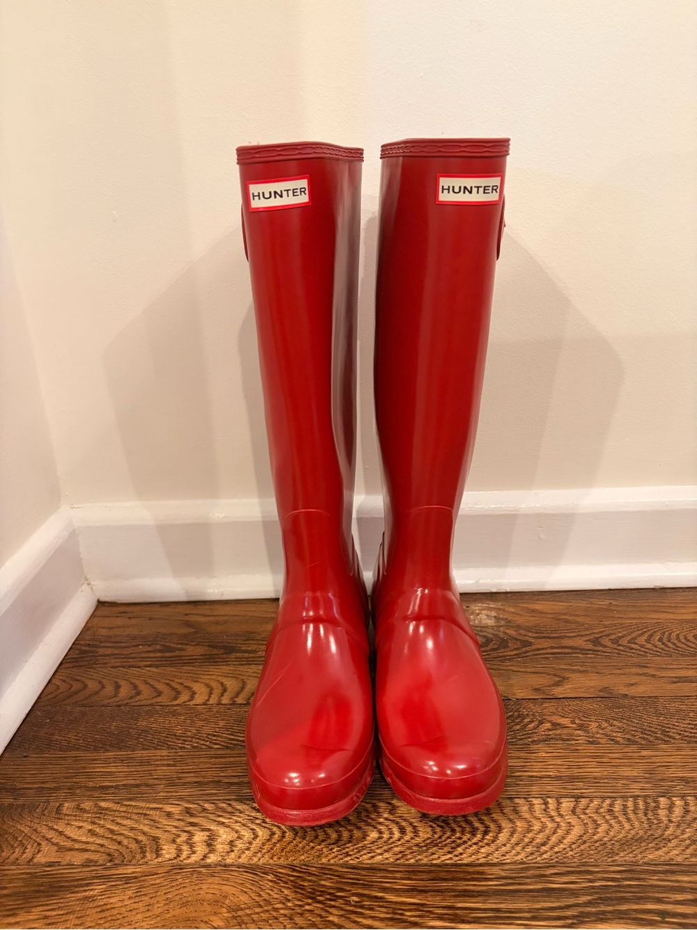 Hunter Women's Tall Red Gloss Rain Boots - Picture 6 of 6